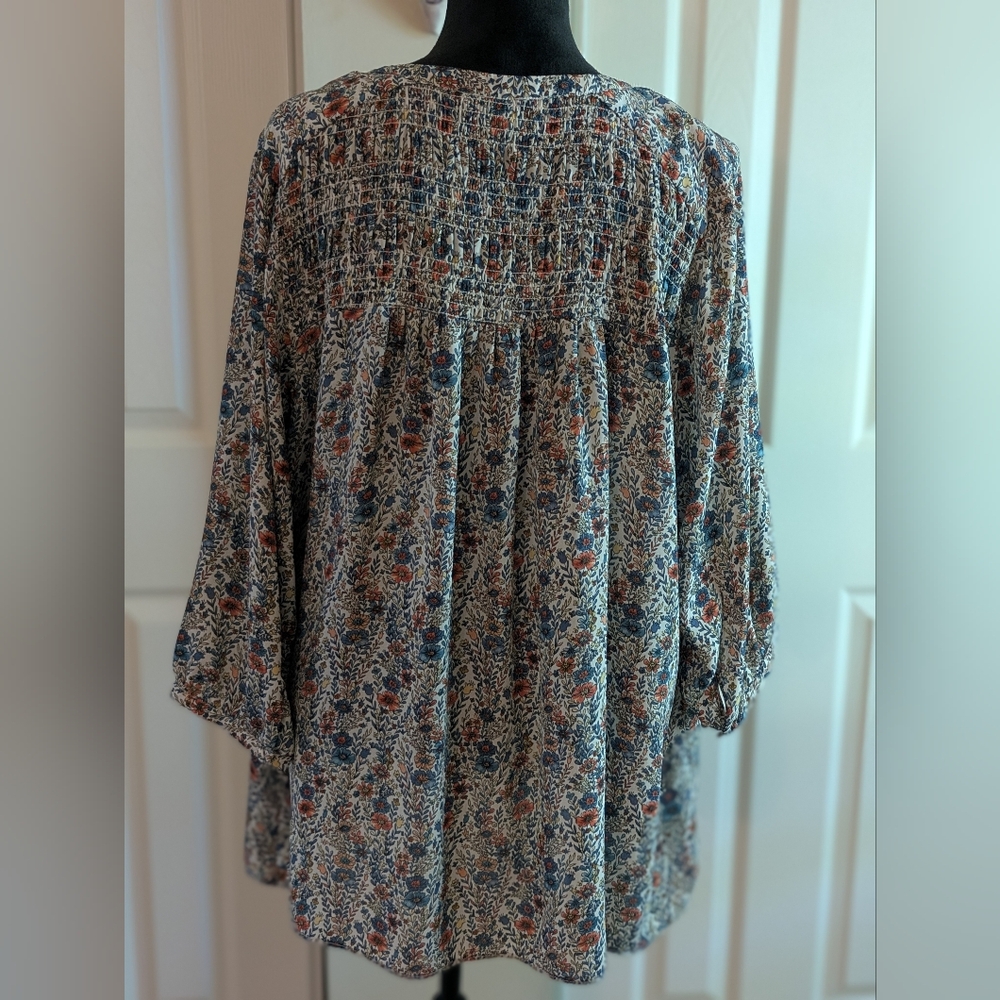 Rose & Olive Multicolor Floral Blouse, 2X - Picture 6 of 9